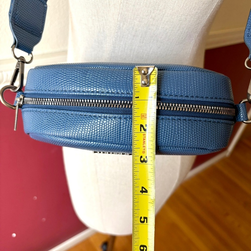 Montana West‎ Blue Lizard Embossed Crossbody Bag Woven Stripe Guitar Strap Logo - Picture 9 of 13